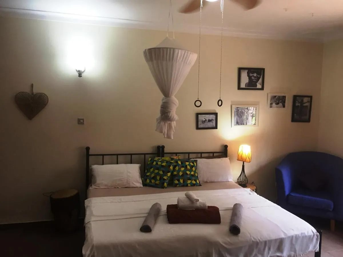 Carpe Diem Guesthouse Entebbe 3*,  Uganda