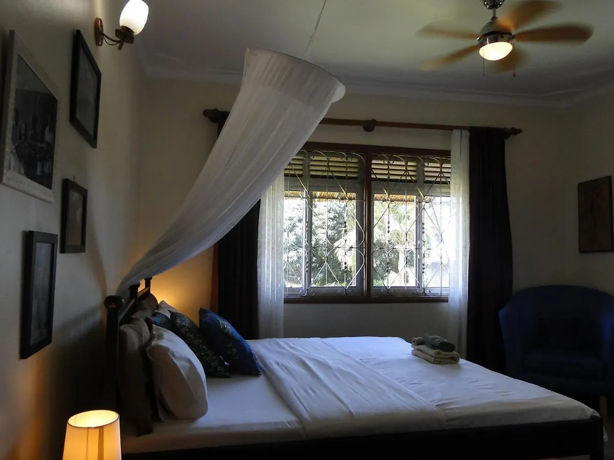 *** Guest house Carpe Diem Guesthouse Entebbe Uganda