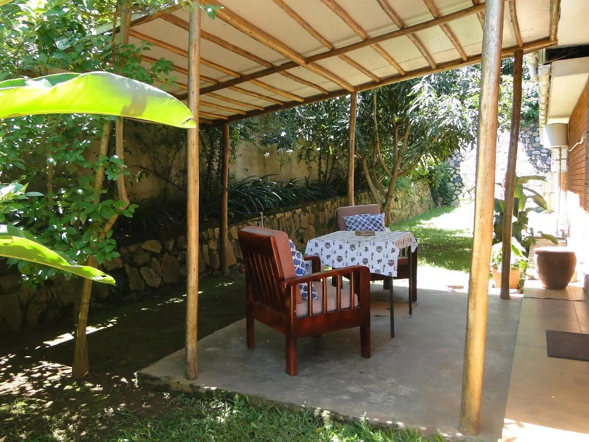 Carpe Diem Guesthouse Entebbe 3*,  Uganda