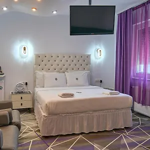 Guest house Amethyst House Therme & Bucharest Airport Otopeni